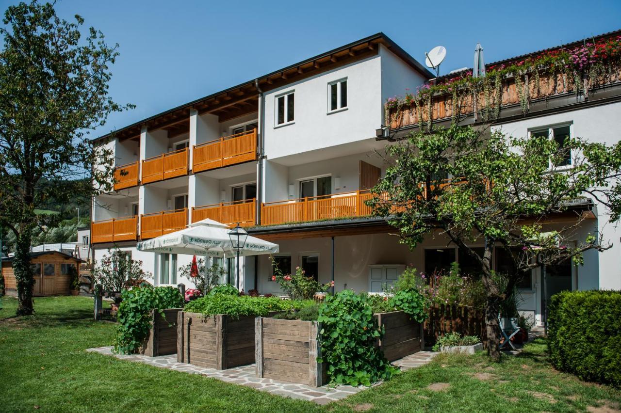 Gasthof Weißes Rössl Mühldorf Exterior foto